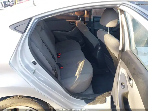 KMHDH4AE3GU481243 2016 HYUNDAI ELANTRA - Image 8