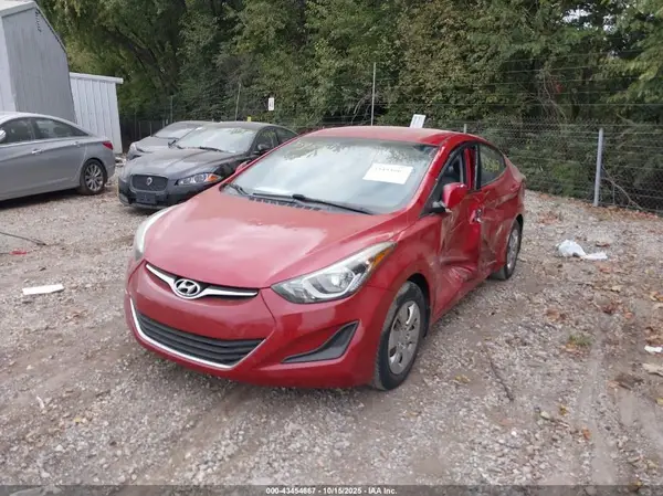 KMHDH4AE3GU504083 2016 HYUNDAI ELANTRA - Image 2