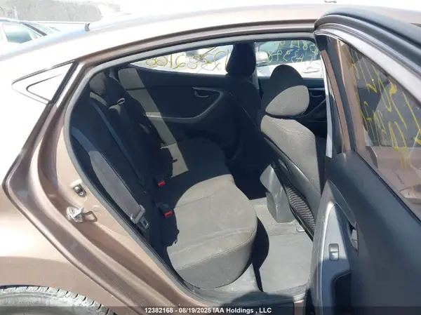 KMHDH4AE3GU513978 2016 HYUNDAI ELANTRA - Image 8
