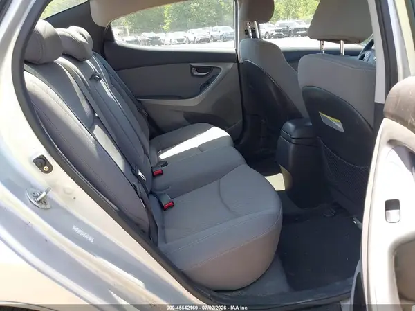 KMHDH4AE3GU519067 2016 HYUNDAI ELANTRA - Image 8