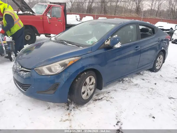 KMHDH4AE3GU525614 2016 HYUNDAI ELANTRA - Image 2