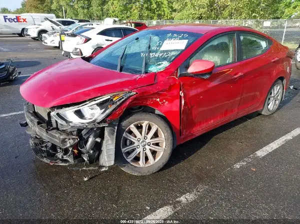 KMHDH4AE3GU526472 2016 HYUNDAI ELANTRA - Image 2