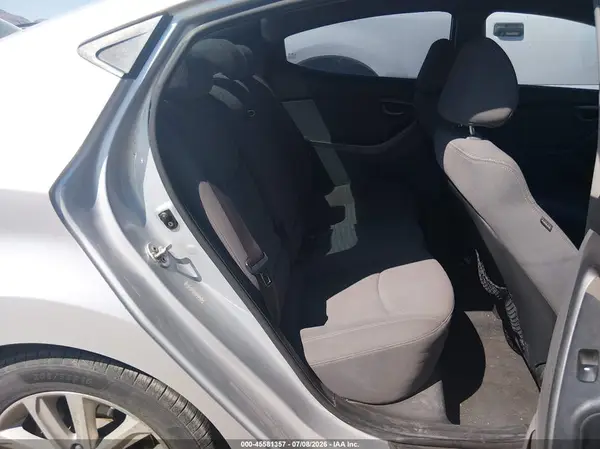 KMHDH4AE3GU541912 2016 HYUNDAI ELANTRA - Image 8