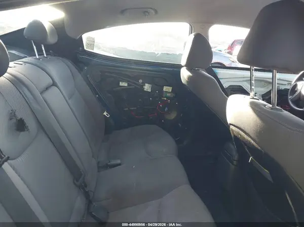 KMHDH4AE3GU542560 2016 HYUNDAI ELANTRA - Image 8