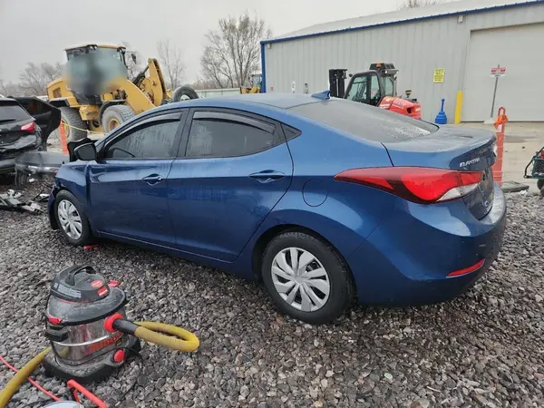 KMHDH4AE3GU542767 2016 HYUNDAI ELANTRA - Image 2