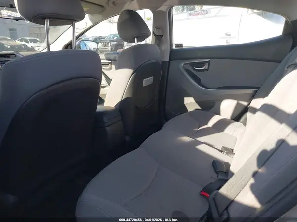 KMHDH4AE3GU542896 2016 HYUNDAI ELANTRA - Image 8