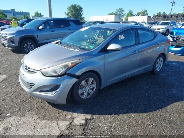 KMHDH4AE3GU545748 2016 HYUNDAI ELANTRA - Image 2