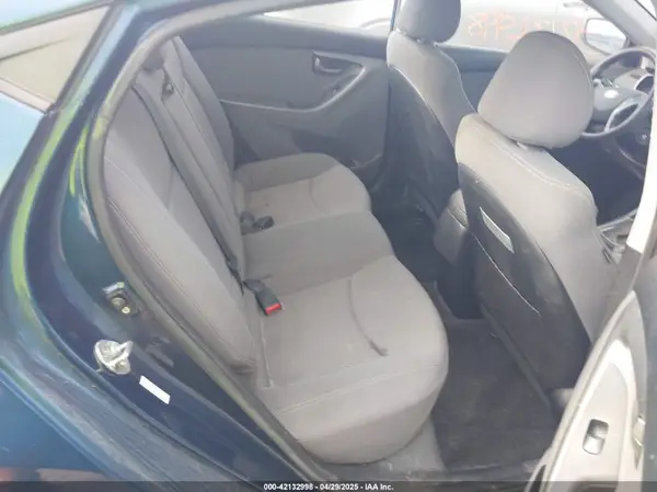 KMHDH4AE3GU546155 2016 HYUNDAI ELANTRA - Image 8