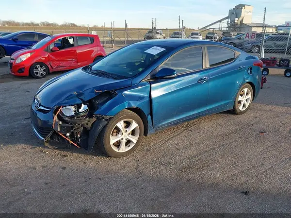 KMHDH4AE3GU568382 2016 HYUNDAI ELANTRA - Image 2