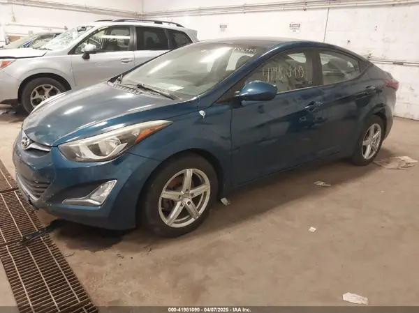 KMHDH4AE3GU569547 2016 HYUNDAI ELANTRA - Image 2