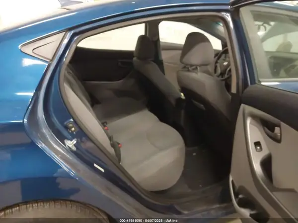 KMHDH4AE3GU569547 2016 HYUNDAI ELANTRA - Image 8