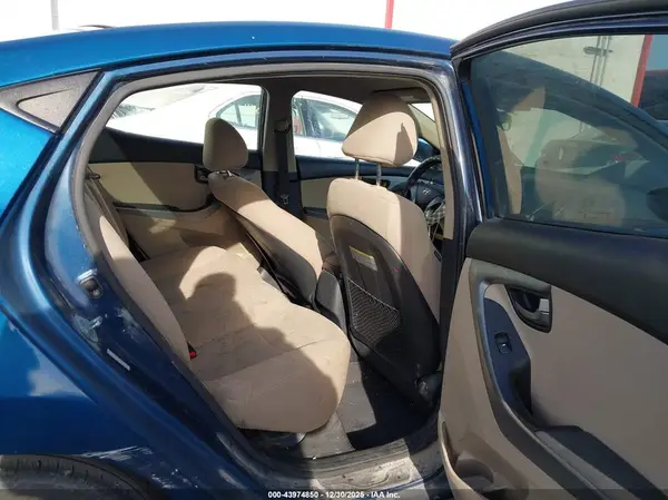 KMHDH4AE3GU598837 2016 HYUNDAI ELANTRA - Image 8