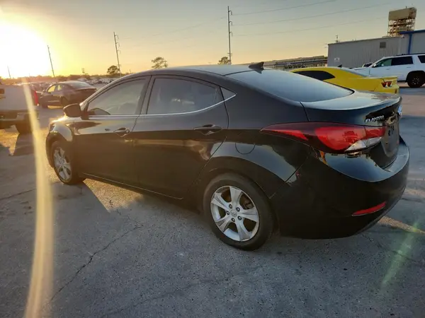 KMHDH4AE3GU641055 2016 HYUNDAI ELANTRA - Image 2