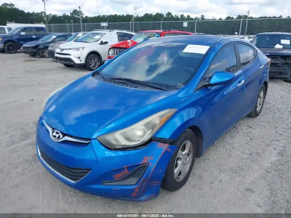 KMHDH4AE3GU655702 2016 HYUNDAI ELANTRA - Image 2