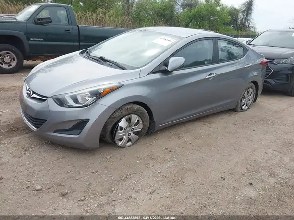 KMHDH4AE4GU483213 2016 HYUNDAI ELANTRA - Image 2