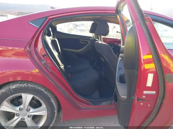 KMHDH4AE4GU494096 2016 HYUNDAI ELANTRA - Image 8