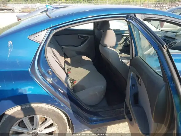 KMHDH4AE4GU501841 2016 HYUNDAI ELANTRA - Image 8