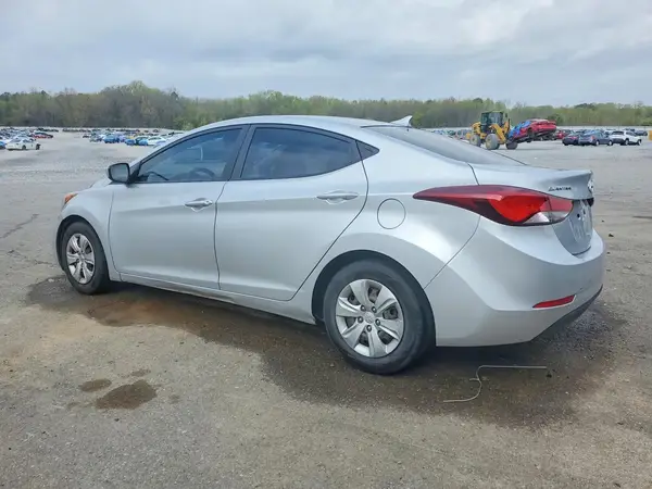 KMHDH4AE4GU512421 2016 HYUNDAI ELANTRA - Image 2