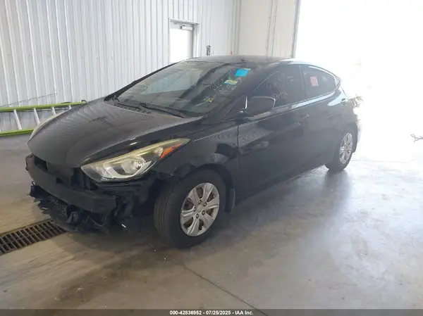 KMHDH4AE4GU517134 2016 HYUNDAI ELANTRA - Image 2