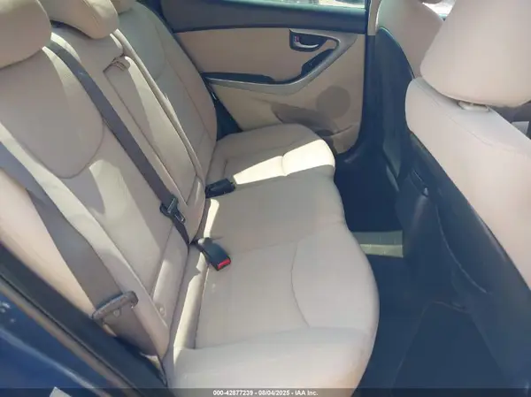 KMHDH4AE4GU518753 2016 HYUNDAI ELANTRA - Image 8
