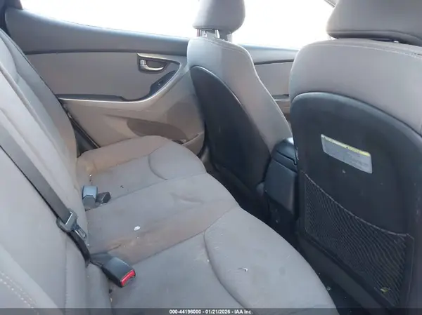 KMHDH4AE4GU527968 2016 HYUNDAI ELANTRA - Image 8