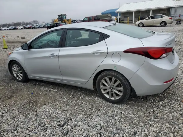 KMHDH4AE4GU544284 2016 HYUNDAI ELANTRA - Image 2