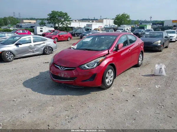KMHDH4AE4GU551929 2016 HYUNDAI ELANTRA - Image 2