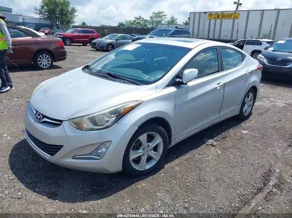 KMHDH4AE4GU566561 2016 HYUNDAI ELANTRA - Image 2