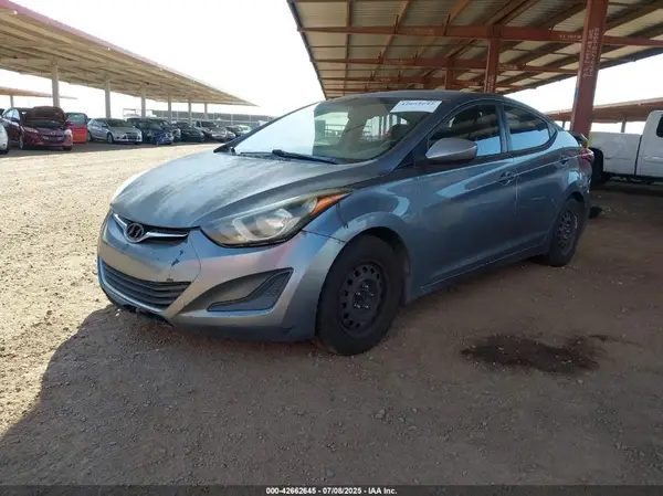KMHDH4AE4GU570335 2016 HYUNDAI ELANTRA - Image 2