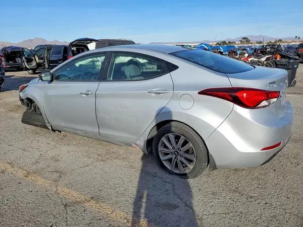 KMHDH4AE4GU575874 2016 HYUNDAI ELANTRA - Image 2