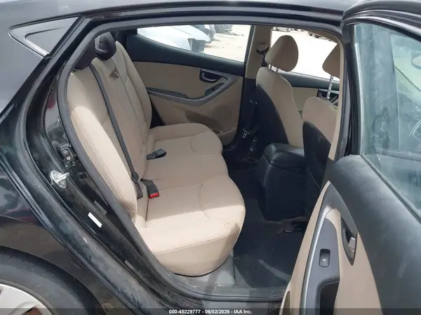 KMHDH4AE4GU583604 2016 HYUNDAI ELANTRA - Image 8