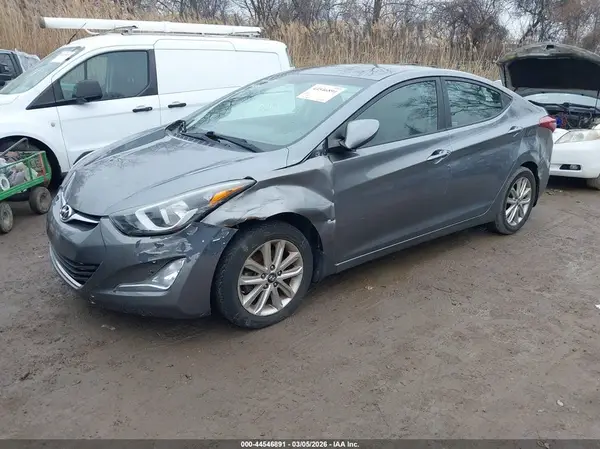 KMHDH4AE4GU586258 2016 HYUNDAI ELANTRA - Image 2