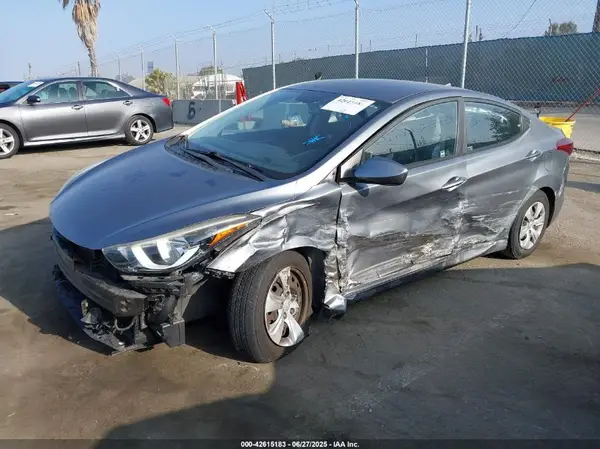 KMHDH4AE4GU600739 2016 HYUNDAI ELANTRA - Image 2