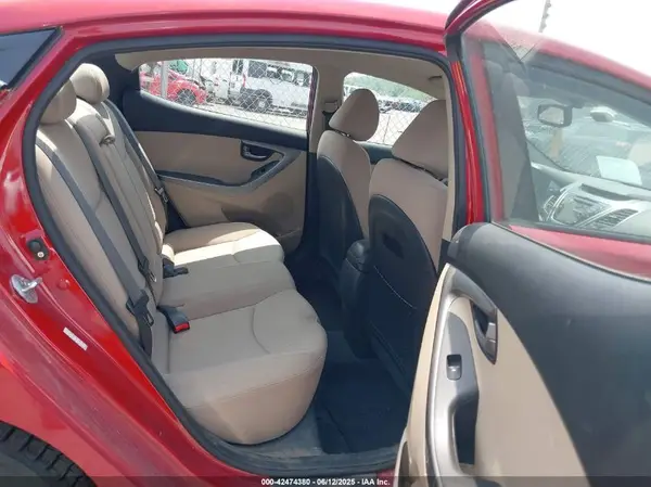 KMHDH4AE4GU603267 2016 HYUNDAI ELANTRA - Image 8
