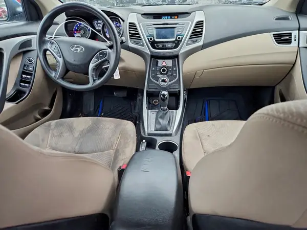 KMHDH4AE4GU606640 2016 HYUNDAI ELANTRA - Image 8