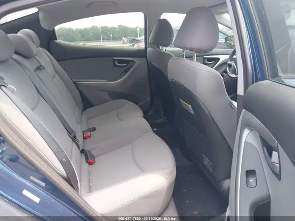 KMHDH4AE4GU607285 2016 HYUNDAI ELANTRA - Image 8