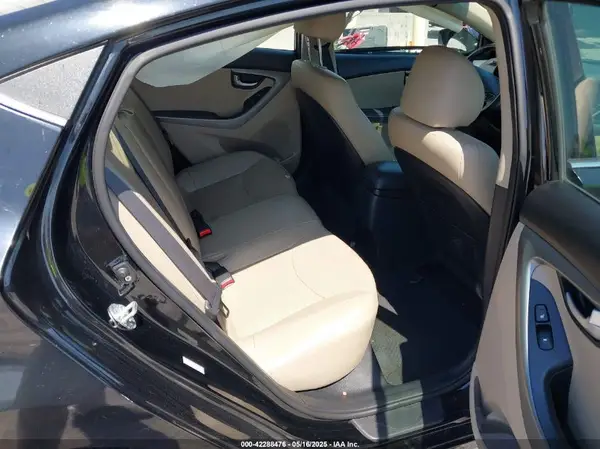 KMHDH4AE4GU618528 2016 HYUNDAI ELANTRA - Image 8