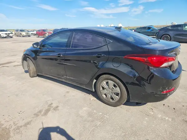 KMHDH4AE4GU626676 2016 HYUNDAI ELANTRA - Image 2