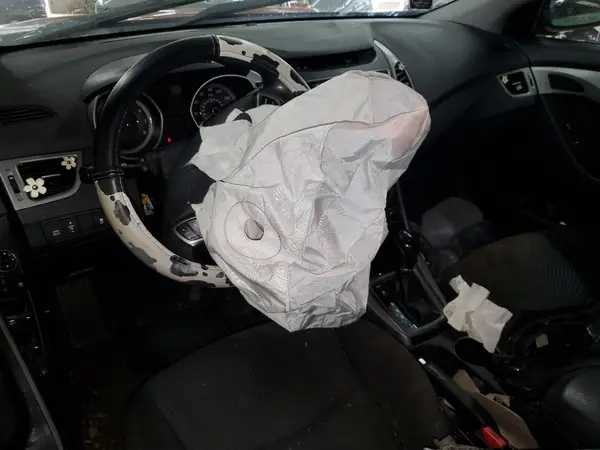 KMHDH4AE4GU643283 2016 HYUNDAI ELANTRA - Image 8