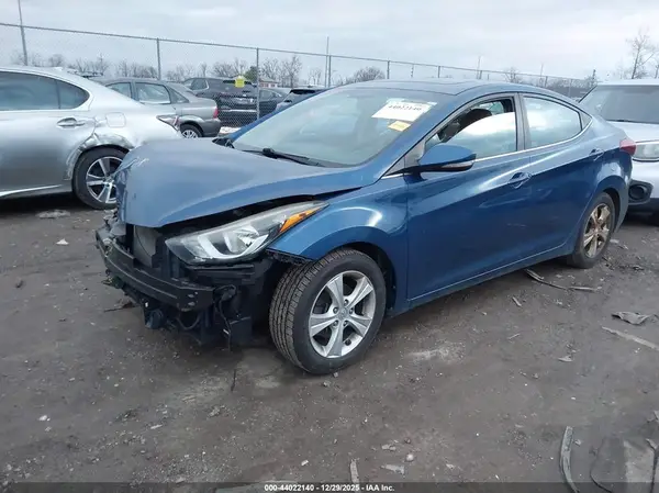 KMHDH4AE4GU645356 2016 HYUNDAI ELANTRA - Image 2