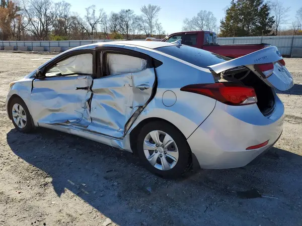 KMHDH4AE5GU481194 2016 HYUNDAI ELANTRA - Image 2