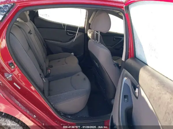 KMHDH4AE5GU525503 2016 HYUNDAI ELANTRA - Image 8