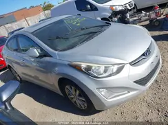 KMHDH4AE5GU528563 2016 HYUNDAI ELANTRA