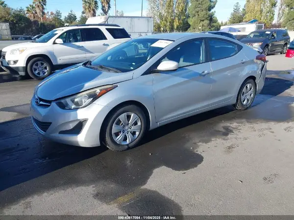 KMHDH4AE5GU531009 2016 HYUNDAI ELANTRA - Image 2