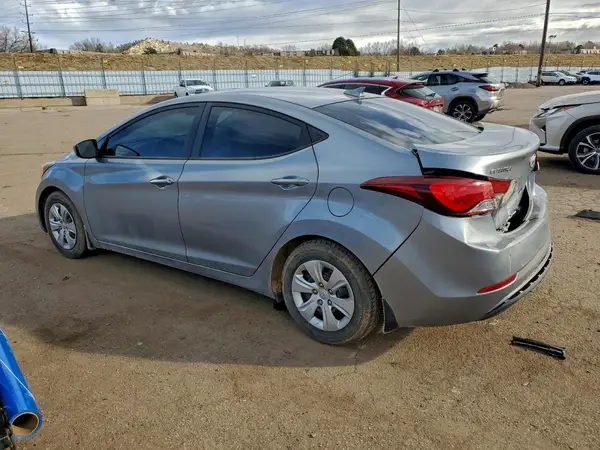 KMHDH4AE5GU533617 2016 HYUNDAI ELANTRA - Image 2