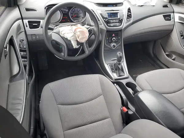 KMHDH4AE5GU541667 2016 HYUNDAI ELANTRA - Image 8