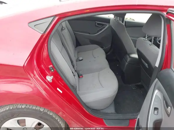 KMHDH4AE5GU543368 2016 HYUNDAI ELANTRA - Image 8