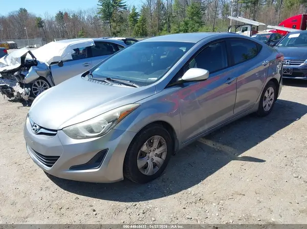 KMHDH4AE5GU543709 2016 HYUNDAI ELANTRA - Image 2