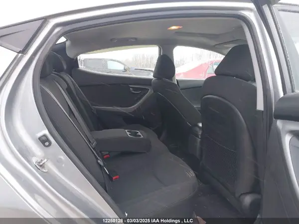 KMHDH4AE5GU551597 2016 HYUNDAI ELANTRA - Image 8
