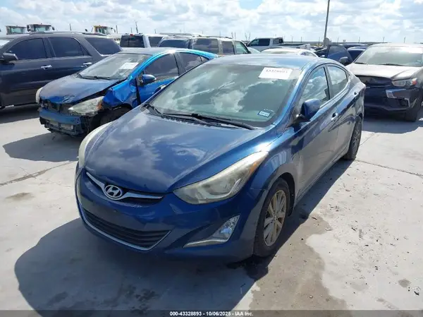 KMHDH4AE5GU567539 2016 HYUNDAI ELANTRA - Image 2